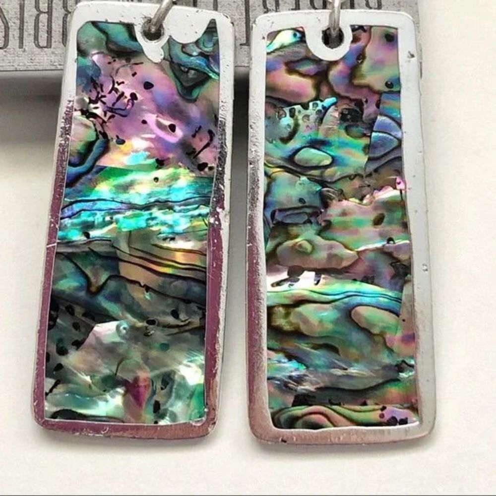 NWT Robert Lee Morris Absolutely Gorgeous Silver Tone Abalone Drop Long Earrings - Picture 5 of 16